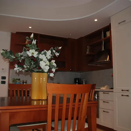 Bella Piazza Apartment Colico