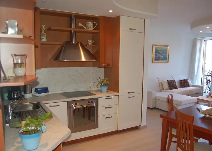 Bella Piazza Апартаменты Колико