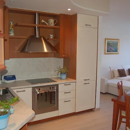 Bella Piazza Apartament Colico